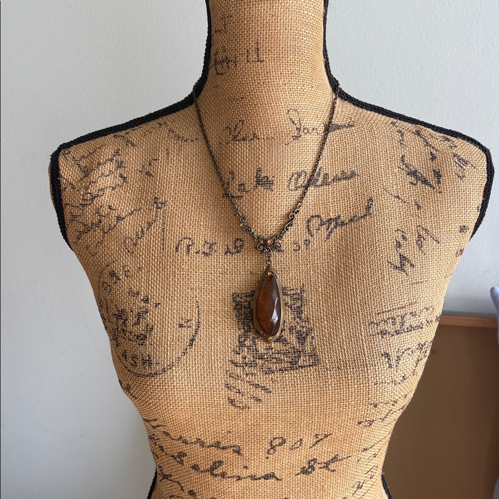 Retro Amber Drop Necklace